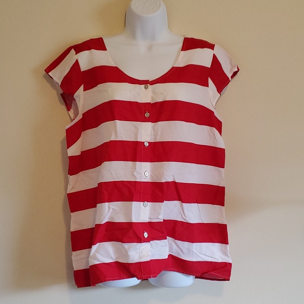 🎉🎉host pick:  Tommy Hilfiger button down blouse
